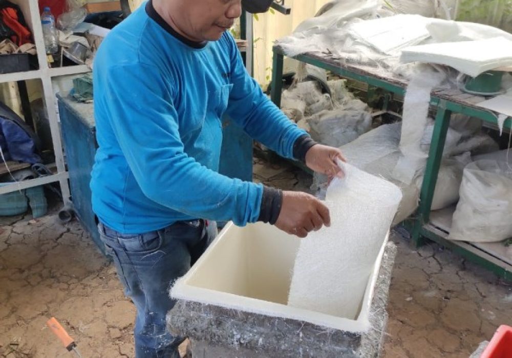 8b659665-51fb-4b44-969